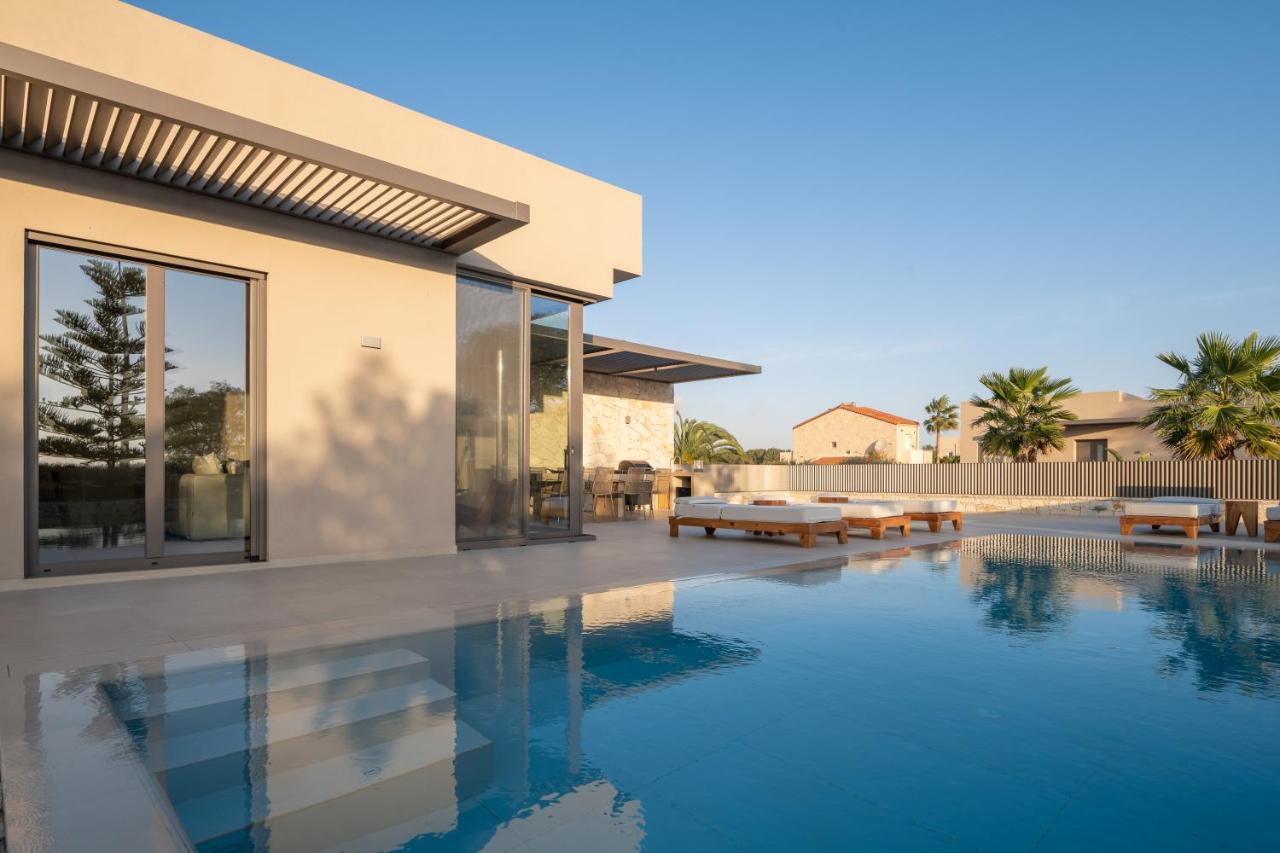 Athina Luxury Villa, With Pool & Walk To The Beach, By Thinkvilla La Canea Exterior foto