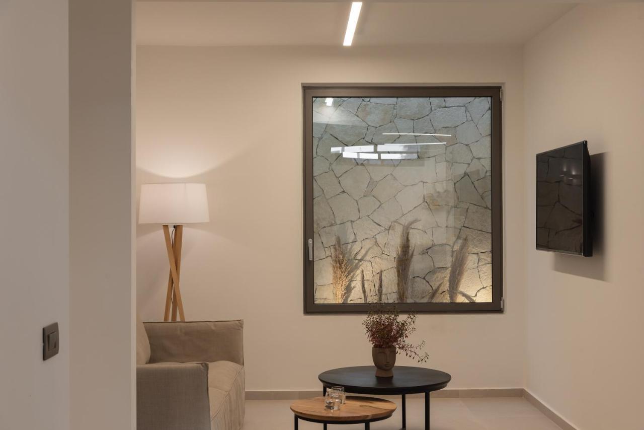 Athina Luxury Villa, With Pool & Walk To The Beach, By Thinkvilla La Canea Exterior foto