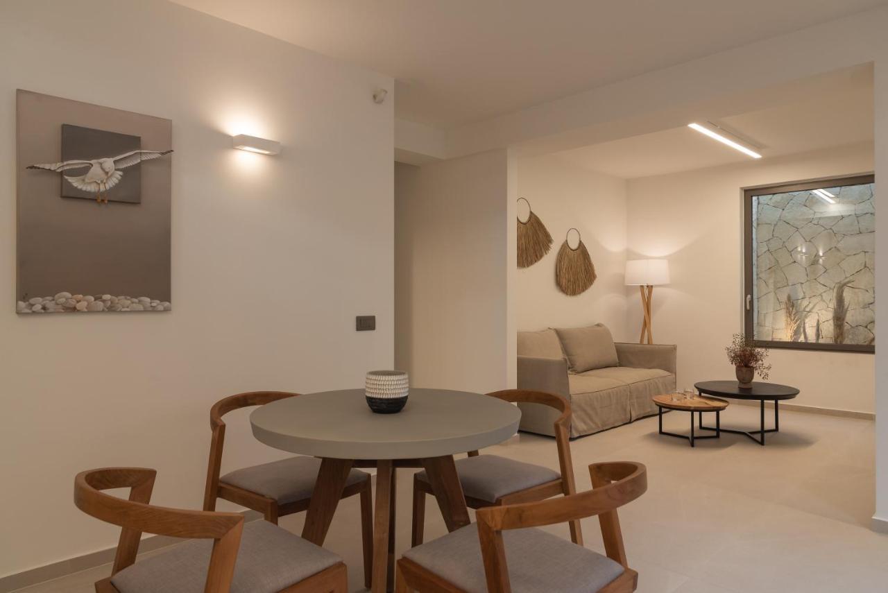 Athina Luxury Villa, With Pool & Walk To The Beach, By Thinkvilla La Canea Exterior foto